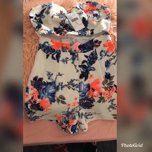 Brand new flower romper